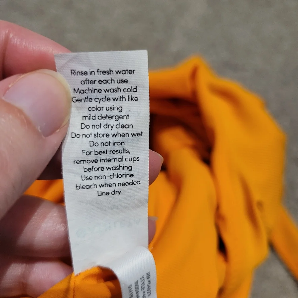Athleta Cloudbreak‎ Orange Ribbed One-Piece Swimsuit